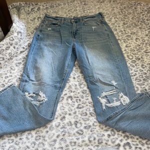 Women’s mom jeans
